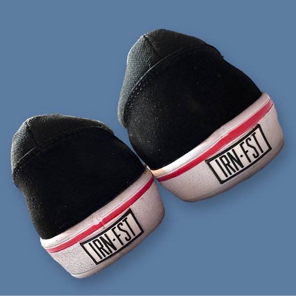 ๐HP!๐ NWOT (No Box) Iron Fist Black and Red Canvas Sneakers. Size 7.5 Menโs ๐ - Picture 4 of 8